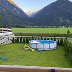 In Neukirchen With Mountain Views Apartment