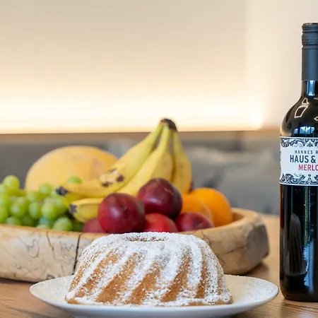 Lejlighed In Neukirchen With Mountain Views *