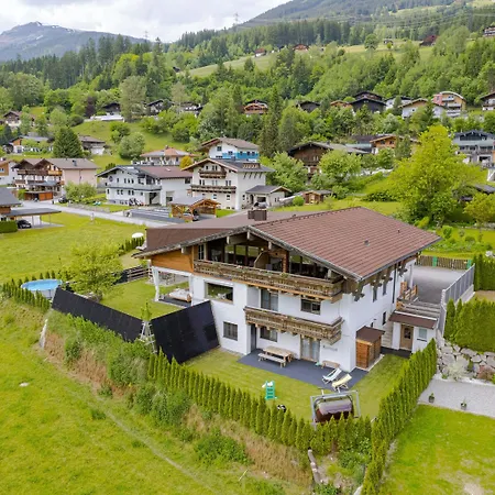 In Neukirchen With Mountain Views * Rosenthal