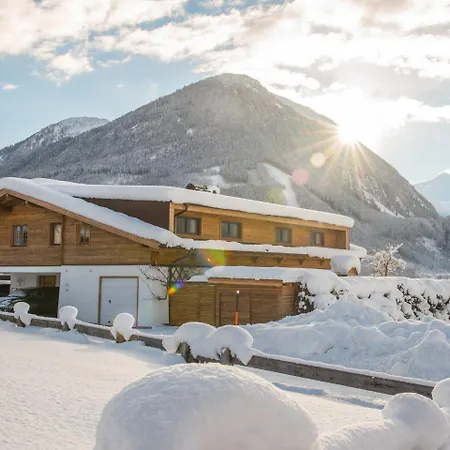 In Neukirchen With Mountain Views Rosenthal