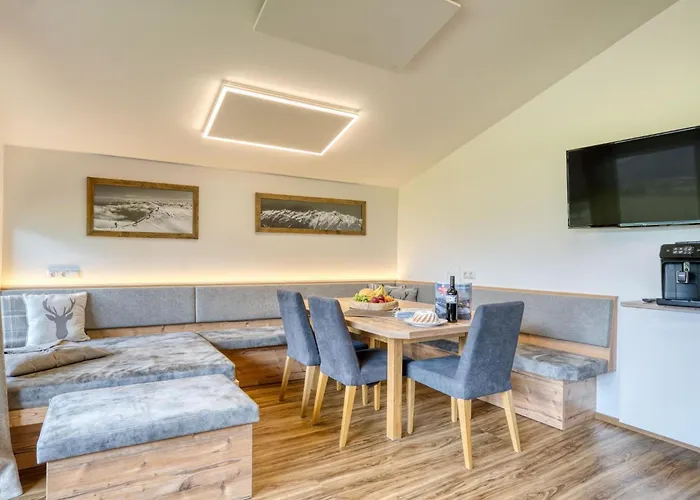 In Neukirchen With Mountain Views شقة