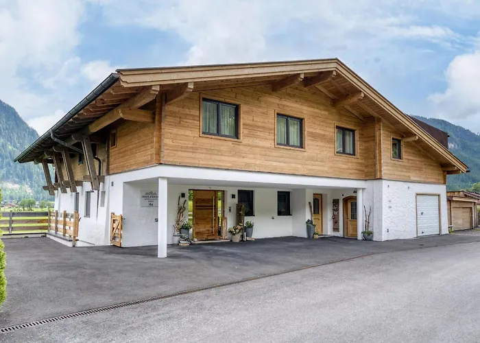 In Neukirchen With Mountain Views شقة