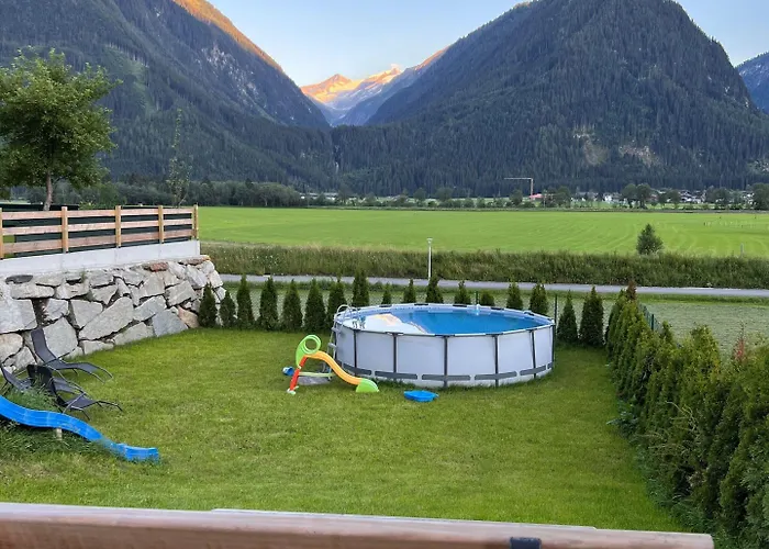 In Neukirchen With Mountain Views شقة